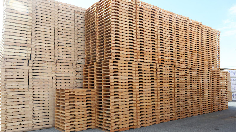 Manufacturer Commercial Lumber & Pallet Co in City of Industry CA